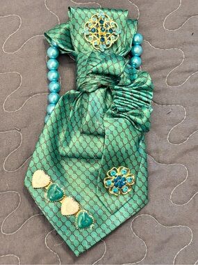 Green Satin Floral Brooch Scarf Necklace Accessory